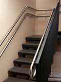 Stahltreppe mit Wangen und Stufen aus Stahlblech