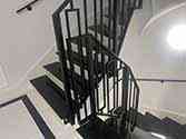 Treppengeländer mit Handlauf, Pfosten und Füllung aus Stahl-Vierkantrohr